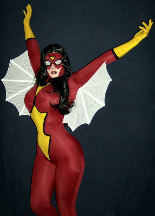 franconstantine:  gailsimone:  bellechere:  marvelentertainment:  Costoberfest Spotlight -  Bellechere —- Introduce Yourself! Hey there! I’m BelleChere, I hail from New England, and I happily work the technical side of theatre - costume design and