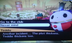 retrodynamics:  horse-eat-horse:  TEDDIE THICKENS TOO  Its been three years and WHAT DOES THIS MEAN 