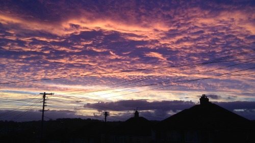 Photos of the sunrise taken a few minutes apart