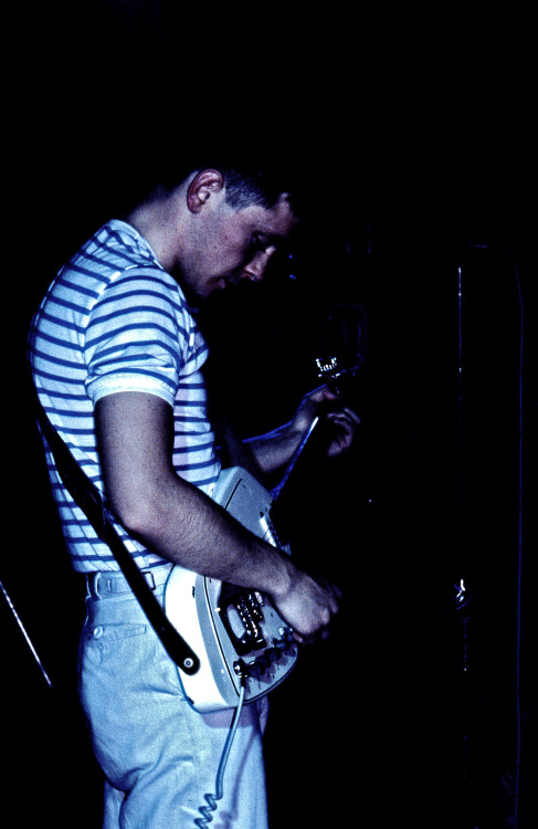 zombiesenelghetto: New Order: Bernard Sumner, North London Polytechnic, February 1982 via