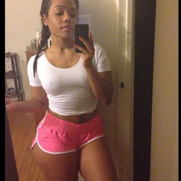 handsonexperiencexxx:  H.O.E. Of The Month (Mar): Brittaneyyy 