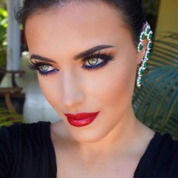 sissydebbiejo:  Gorgeous makeup for lips