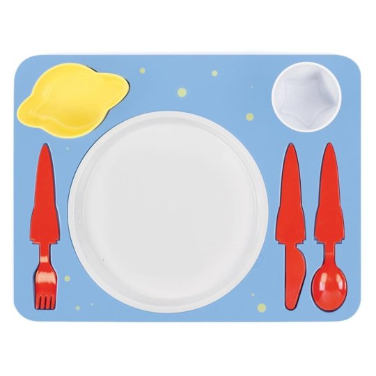 baymax-is-my-hero:  I keep seeing this princess dinner set here on tumblrand I don’t know if you guys know but they also have a space setand a landscaping set for all the little boys or anyone who doesn’t like princesses.