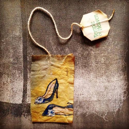 363 days of tea. Day 226. Channeling my #innerimelda #manoloblahnik #recycled #teabag #art #monoprin