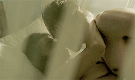 hiddleston-daily:  X 
