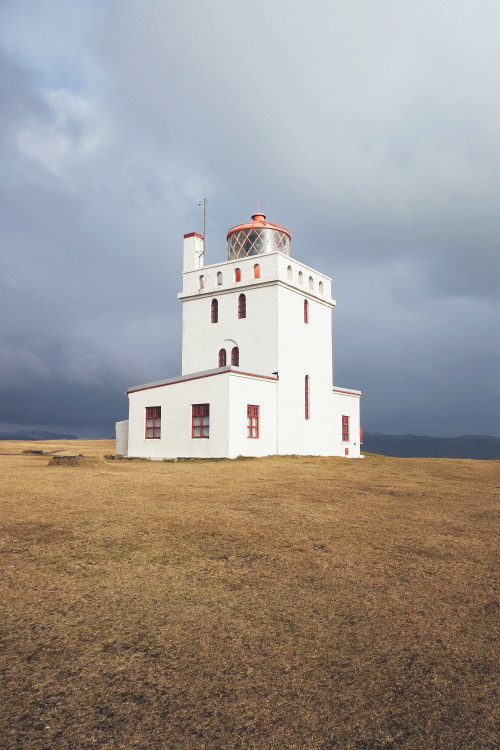 remosteuble:dyrhólaey, iceland.