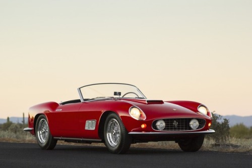 autoporn-net: 1961 Ferrari 250 GT California