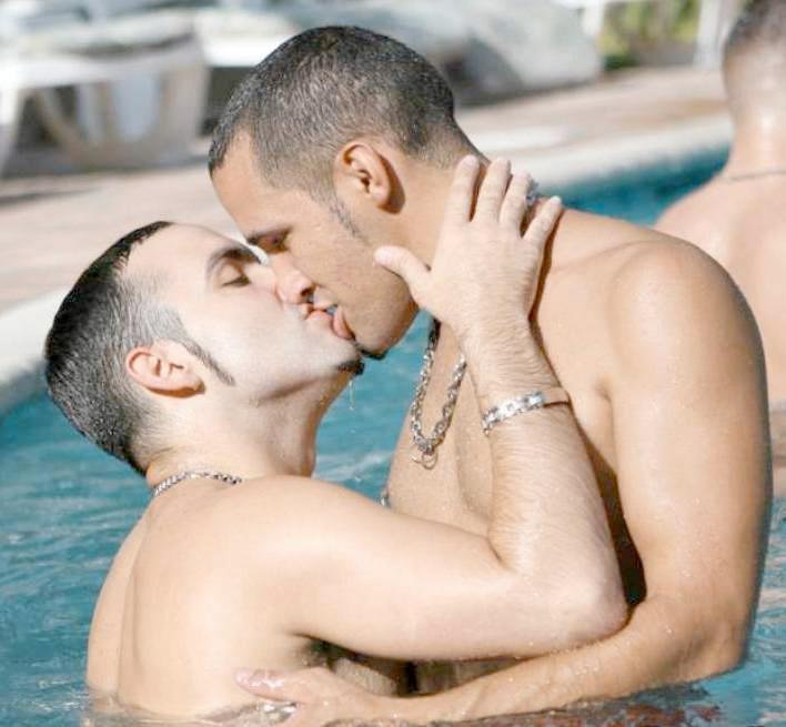 meniloveat5280:  Follow for over 80,000 examples of The Art of Man. 