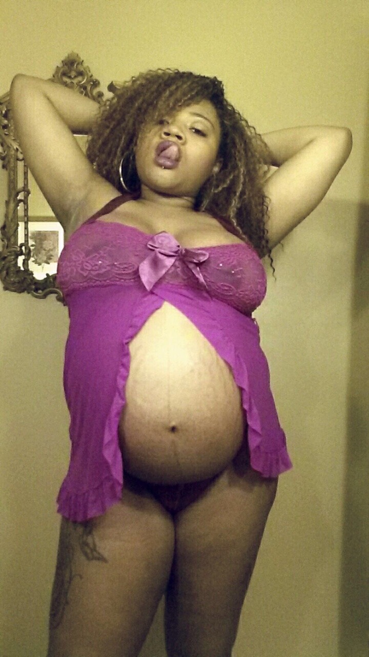 lovemesomepregnantbitchez: PREGGO LOVERS! MILK LOVERS!! EBONY GODDESS WORSHIPPERS!!!