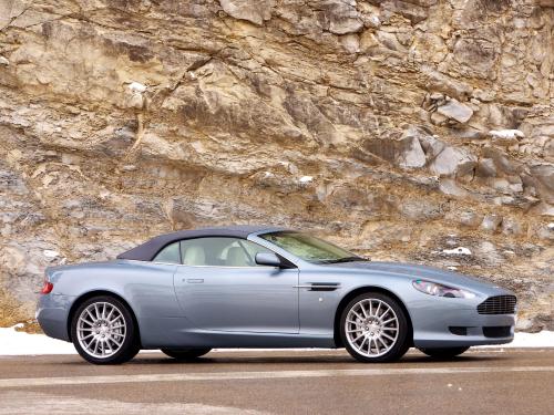 Aston Martin.www.hdwallpapers.im 