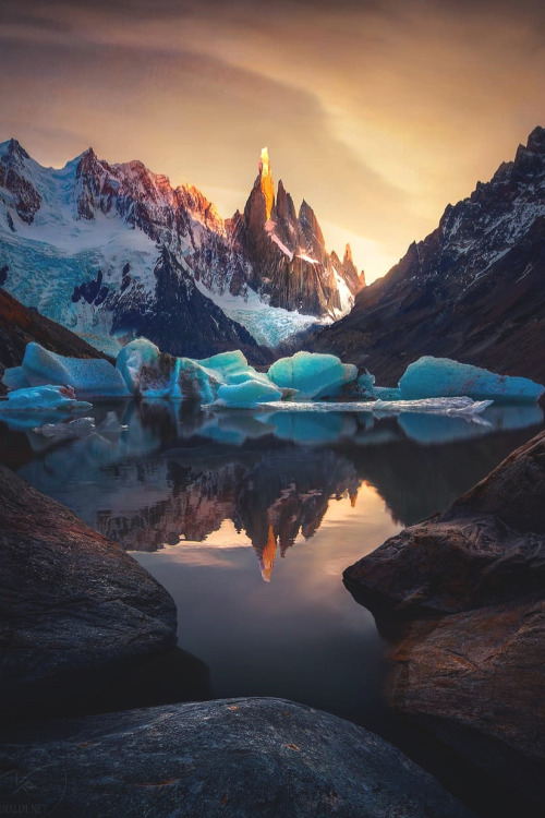 lsleofskye:  At the edge of the World | nick_rinaldi_ Location: El Chaltén, Los Glaciares National Park, Argentina 