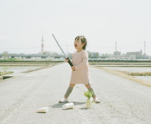 koikoikoi:Japanese Photographer Takes Imaginative &amp; Adorable Photos of His DaughterJapanese phot