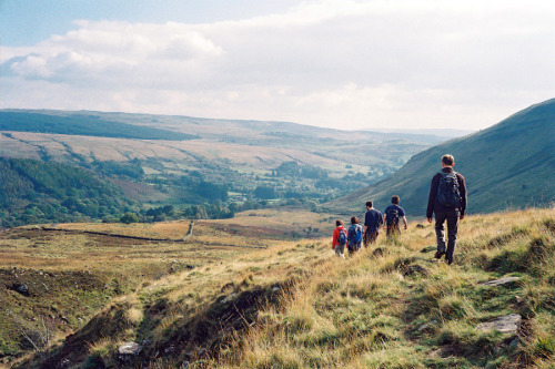 BreconBeacons26_sml by Laura DempseyVia Flickr:Hiking in the Brecon Beacons. Expired film, 35 mm.
