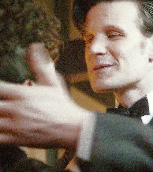 ELEVEN & CLARA → kisses