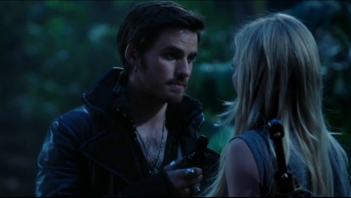 aheroandasavior:Killian looking at Emma + Honesty        (3.02 Lost Girl)