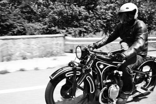 Wheels &amp; Waves by David Marvier Photography.(via Biarritz or Bust: Wheels &amp; Waves 2014 — Iro