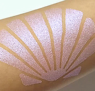 strawberriglitter: Highlighters by Bitter Lace Beauty on ig
