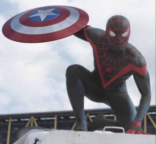themarvelupdate:  From @uk_resistant on Twitter, check out this ultimate reimagining of Spider-Man! 
