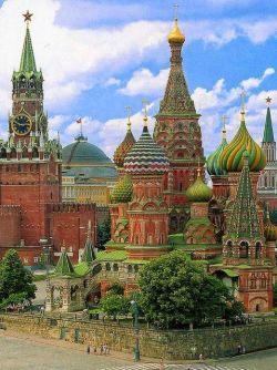 janetmillslove:  Russia, Moscow A vie moment