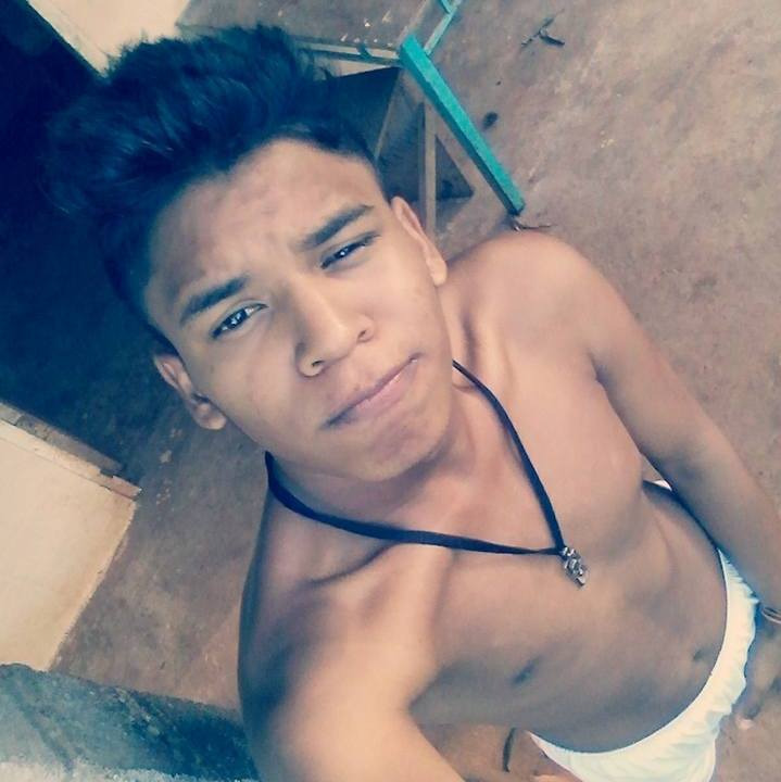 diidiitm:  Chacal moreno, mi mero mole.  Reblogg ❤❤❤
