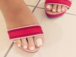 loiony feet collection