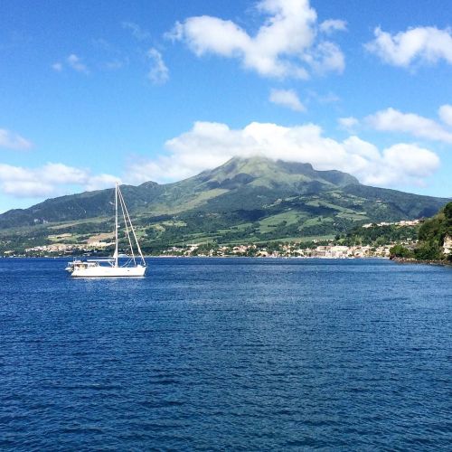 uncommoncaribbean: Right now in the shadow of Mt. Pelee, Martinique.. #escape2martinique #madinina #