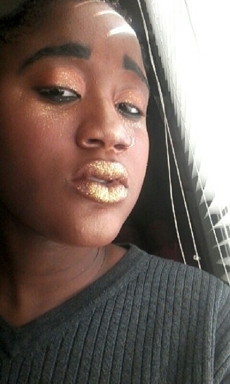 officialmerrypunch: glitter girl