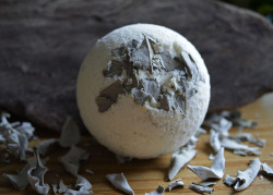 shamanic-souls:  Third-Eye Chakra Bath Bomb