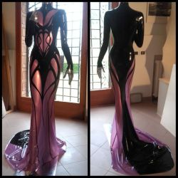 blanksexydoll: pretty-pink-wifey:   godsinanalcovelike:   taroart: wow. OMG! I would wear THIS latex!   @feministfuckdolltrainer    OMG!!! WANT!!! 