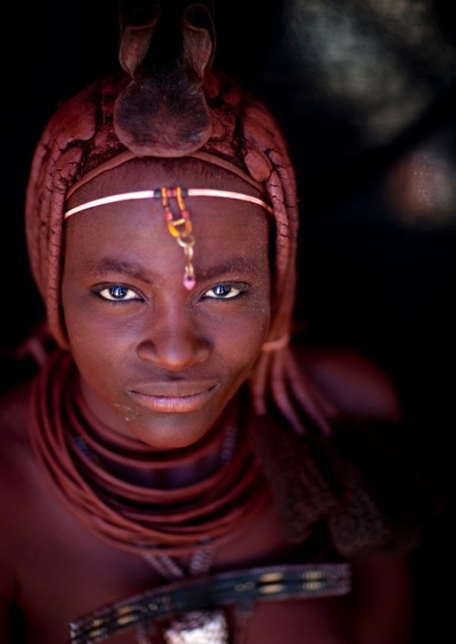 The Himba (singular: OmuHimba, plural: OvaHimba) are indigenous peoples with an estimated population