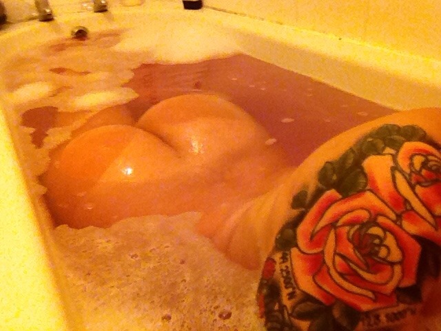 bambi-sass:  Princess baths 🌸💕✌🏼️ 