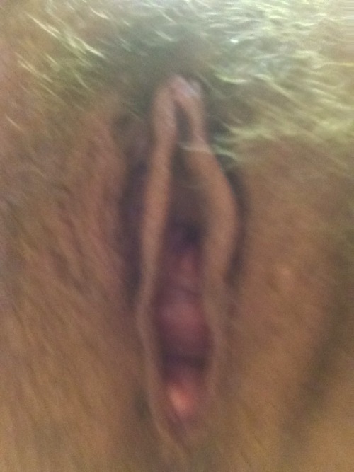 squirtingwife:  Alone at the country side.