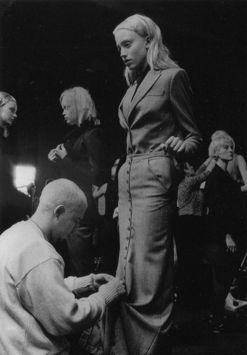 Porn photo shoulderblades:  alexander mcqueen backstage