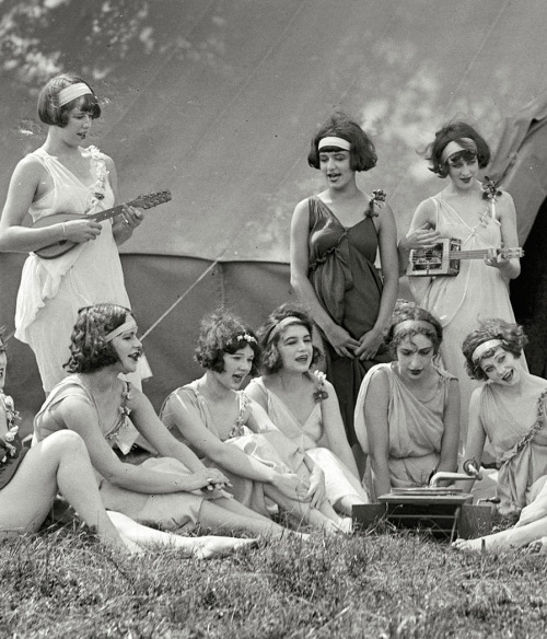  August 20, 1924 members of the  “National American Ballet.”  via Shorpy 
