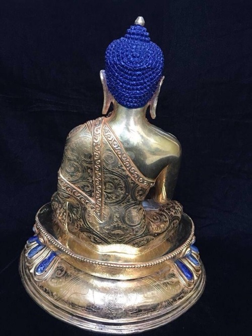 Magnificent Crystal Shakyamuni Buddha Statue For more details, or to purchase, visit:https://www.e