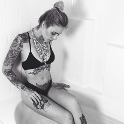 omgsexyink:  Omg Sexy Ink Sexy selfie amateur inked girls