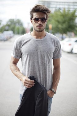homme–models:  Mariano di Vaio