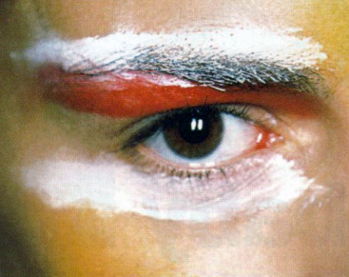 moscowballet:  backstage at yohji yamamoto s/s 2002