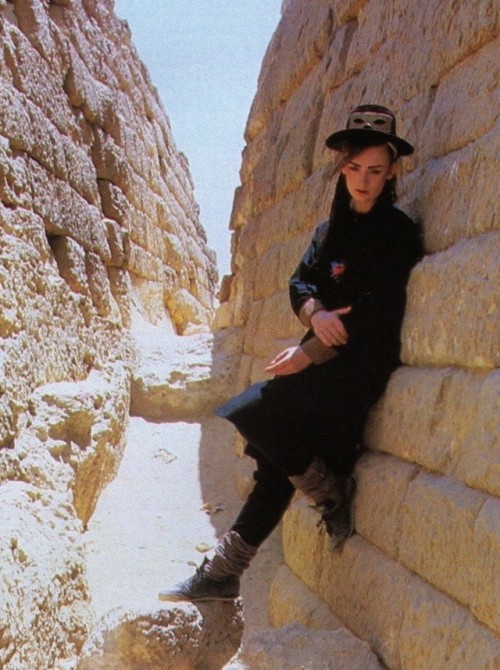 Porn photo twixnmix:  Boy George and Marilyn in Egypt,