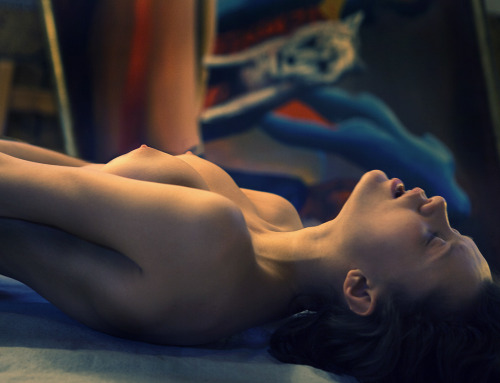 holdyourorgasm:  holdyourorgasm.tumblr.com/  Beautiful agony. 