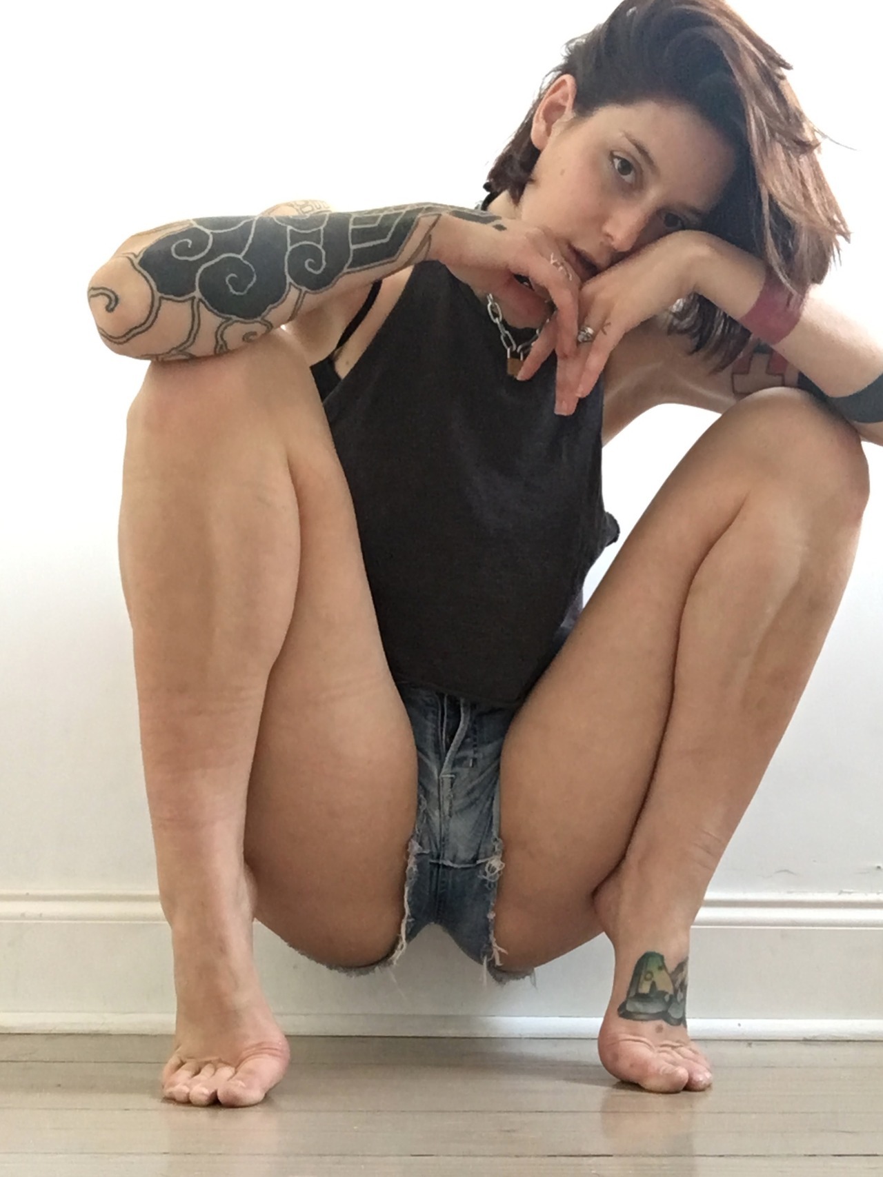 camdamage:  So more selfies from yesterday too because tattoo reasons 👌👍