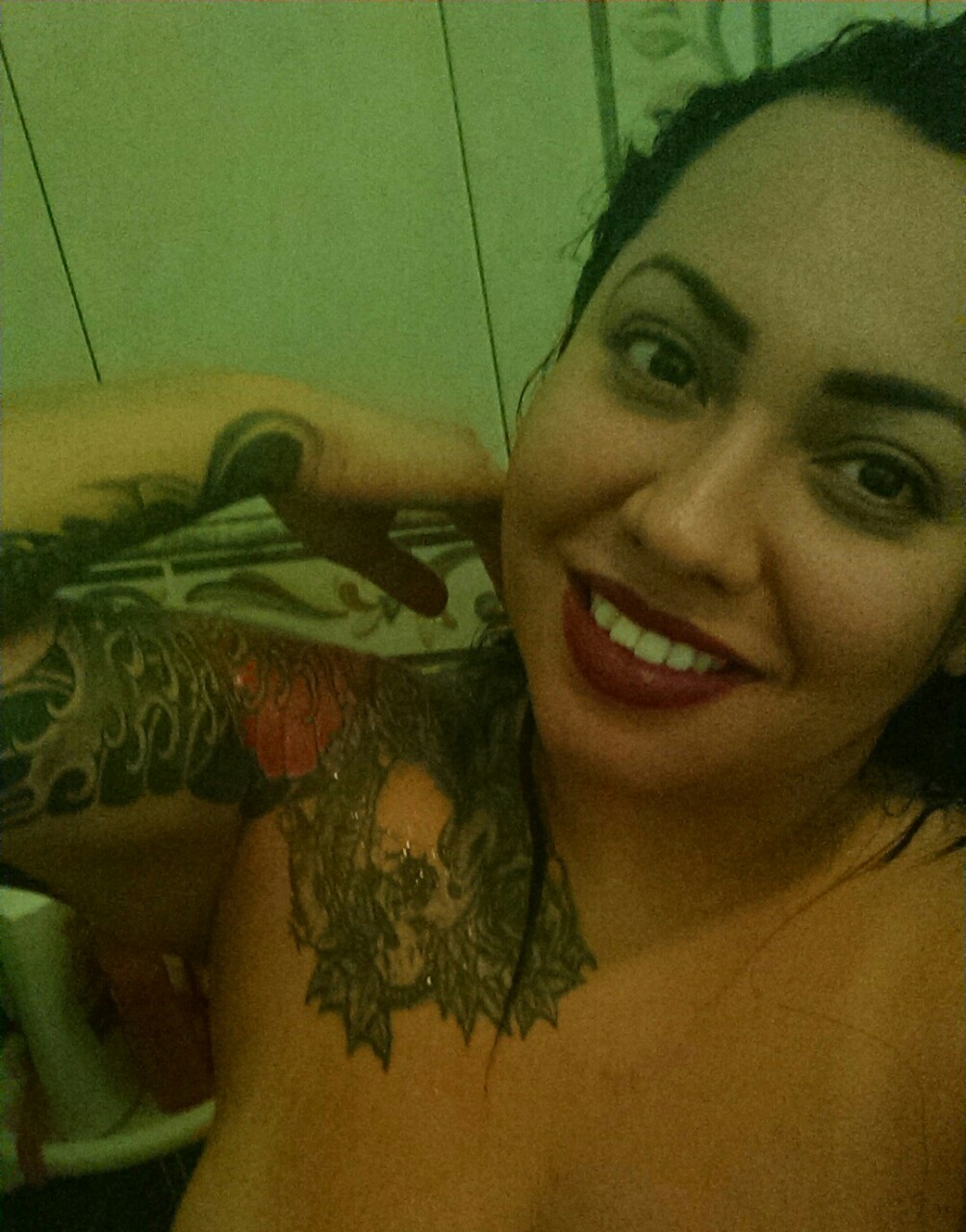 borinene1982:  kimmy-creepers:  Ok ok I’m almost done  Yummy! 