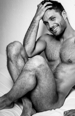 cuddlyuk-gay:    I generally reblog pics of guys with varying degrees of hair, if you want to check out some of the others, go to: http://cuddlyuk-gay.tumblr.com  