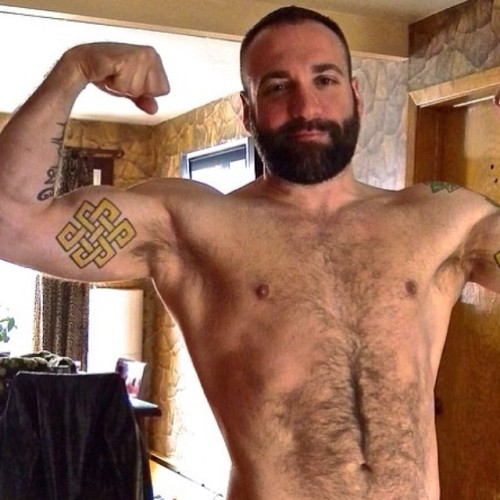 tzaris:  by thebeardedhomo 