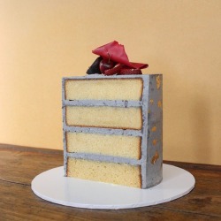 food-porn-diary:  Inside looks of the 6&quot;inch Vanilla Concrete cake with Swiss meringue buttercream