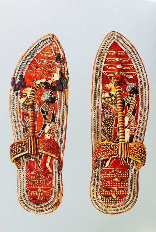 egypt-museum: Tutankhamun’s SandalsEgyptians usually went barefoot, but on some occasions king