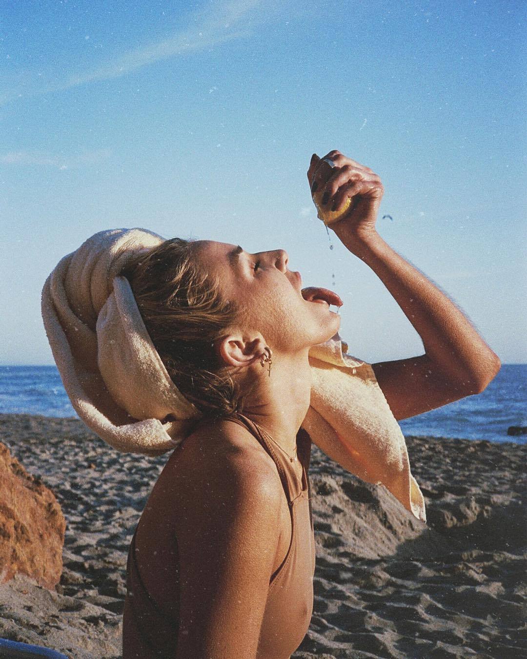 ELLE HENÂ
