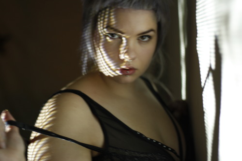 kyrrespatches:  projections & modeling sanguinekvlt photog kyrrespatches
