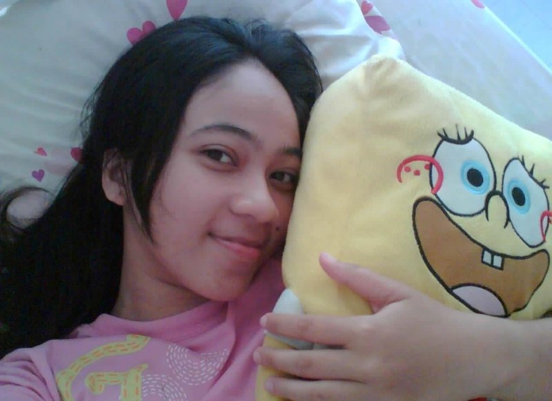 otakblue:  Bertudung Melayu bersama Spongebob: http://migg.in/gelojaknafsu