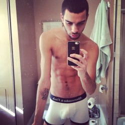 savvyifyanasty:  beatingmyheart:  Can i just stay home and do nothing today